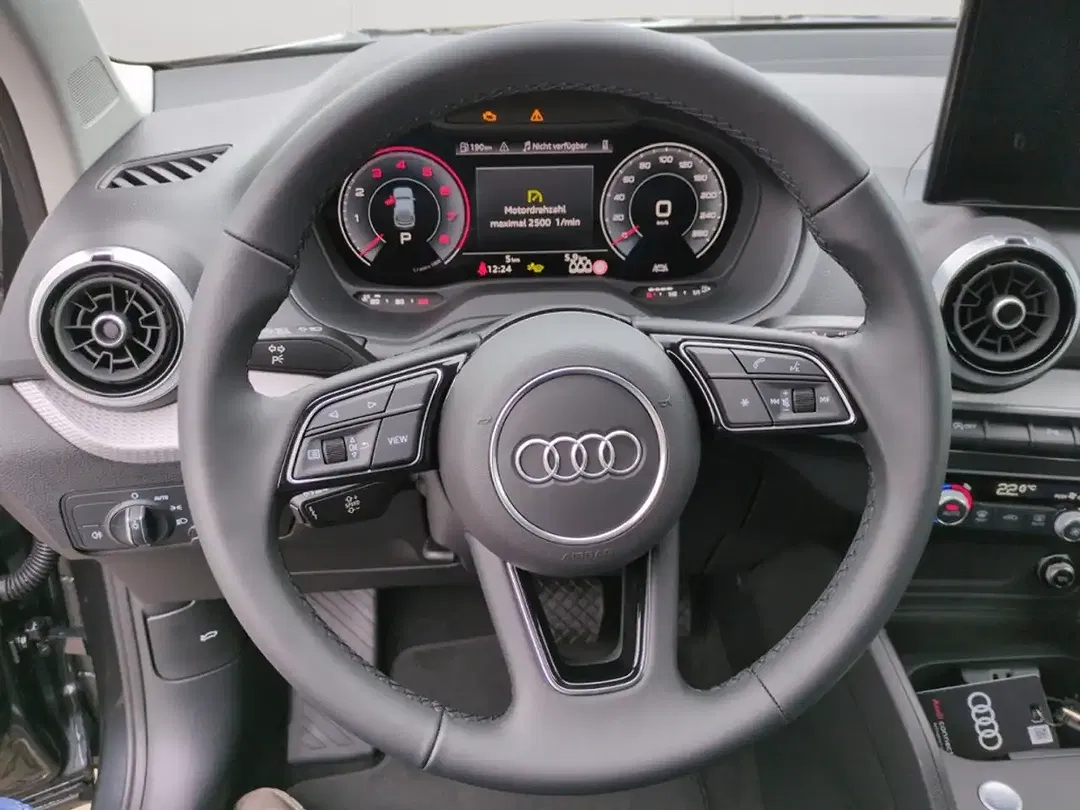 Audi Q2 - Thumbnail 9