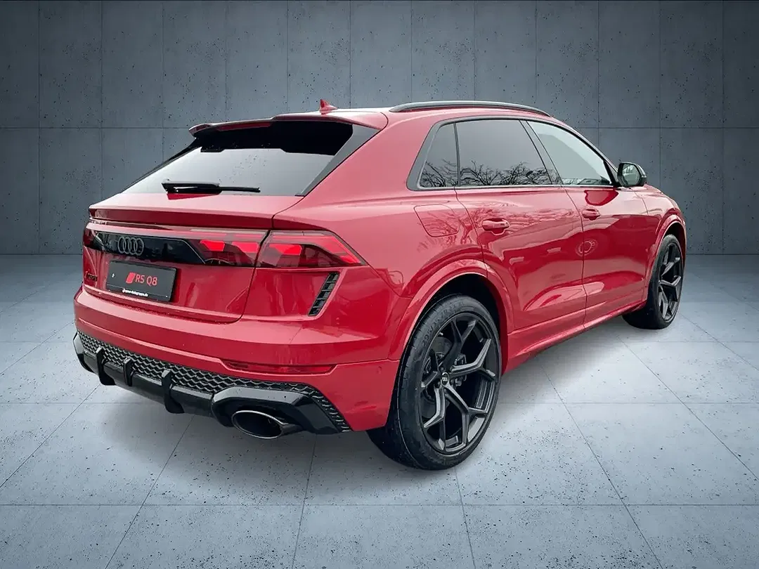 Audi RS Q8 - Thumbnail 6