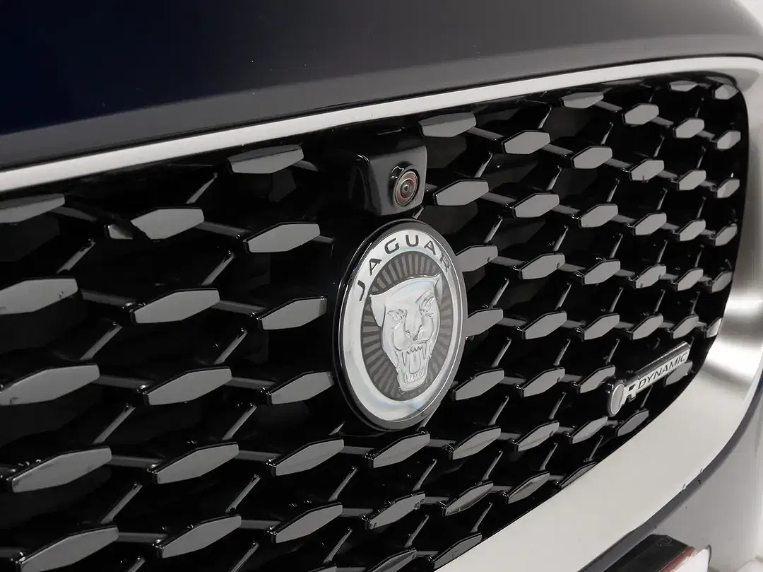 Jaguar E-Pace - Thumbnail 11