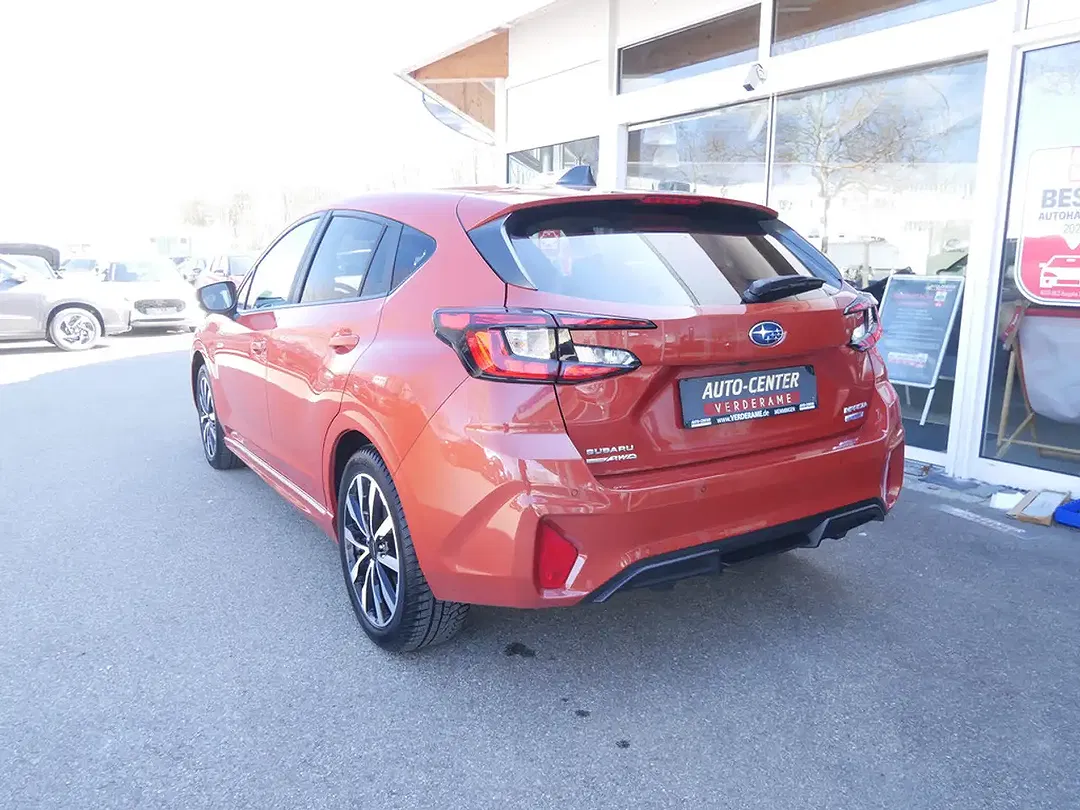 Subaru Impreza - Thumbnail 6
