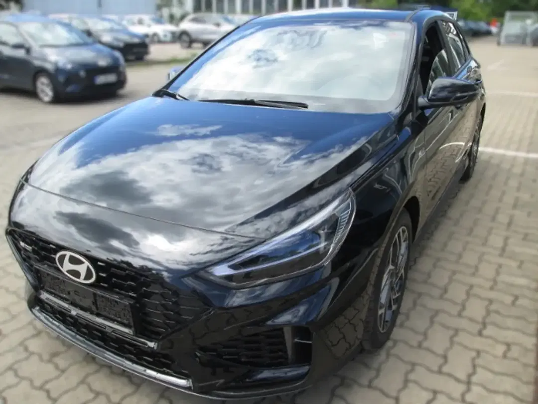 Hyundai i30 - Thumbnail 2