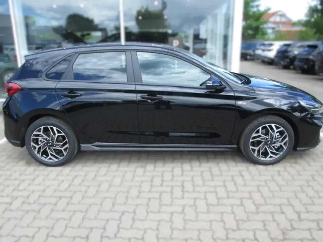 Hyundai i30 - Thumbnail 3