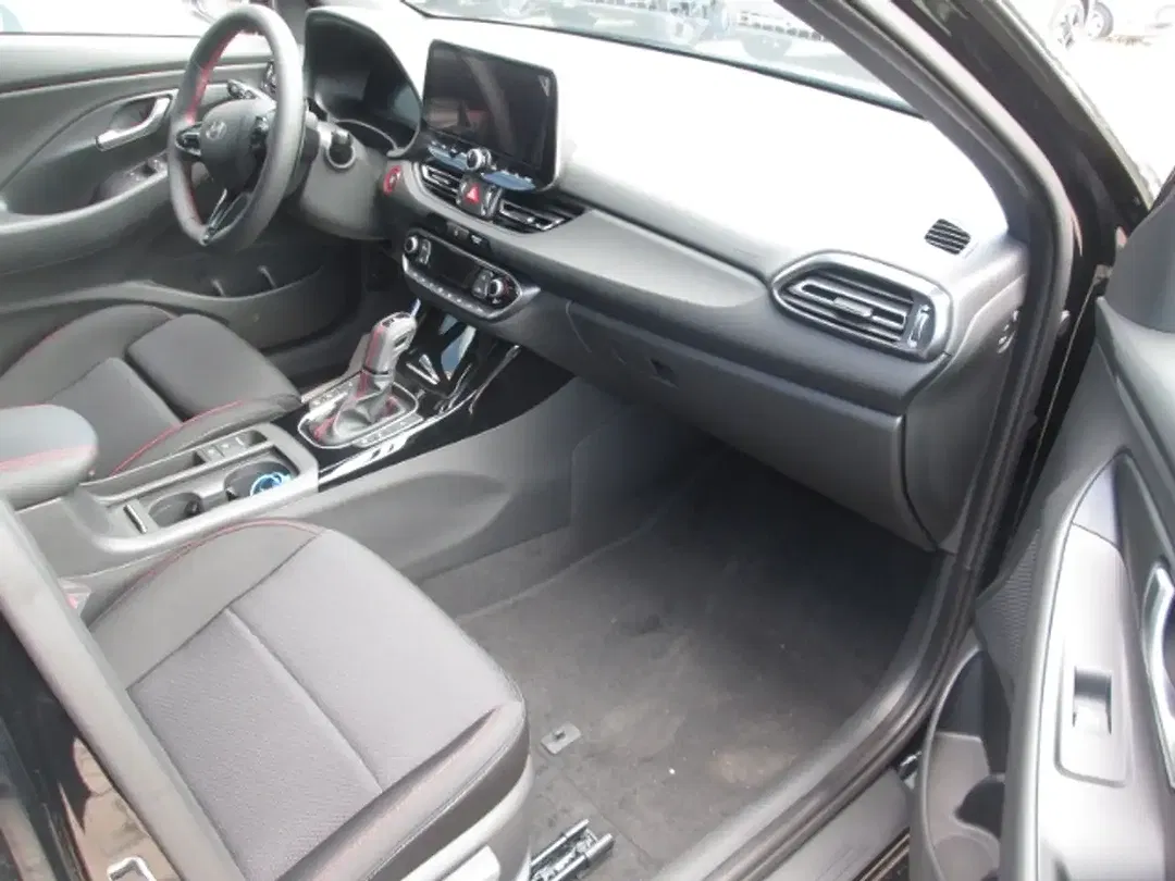 Hyundai i30 - Thumbnail 9