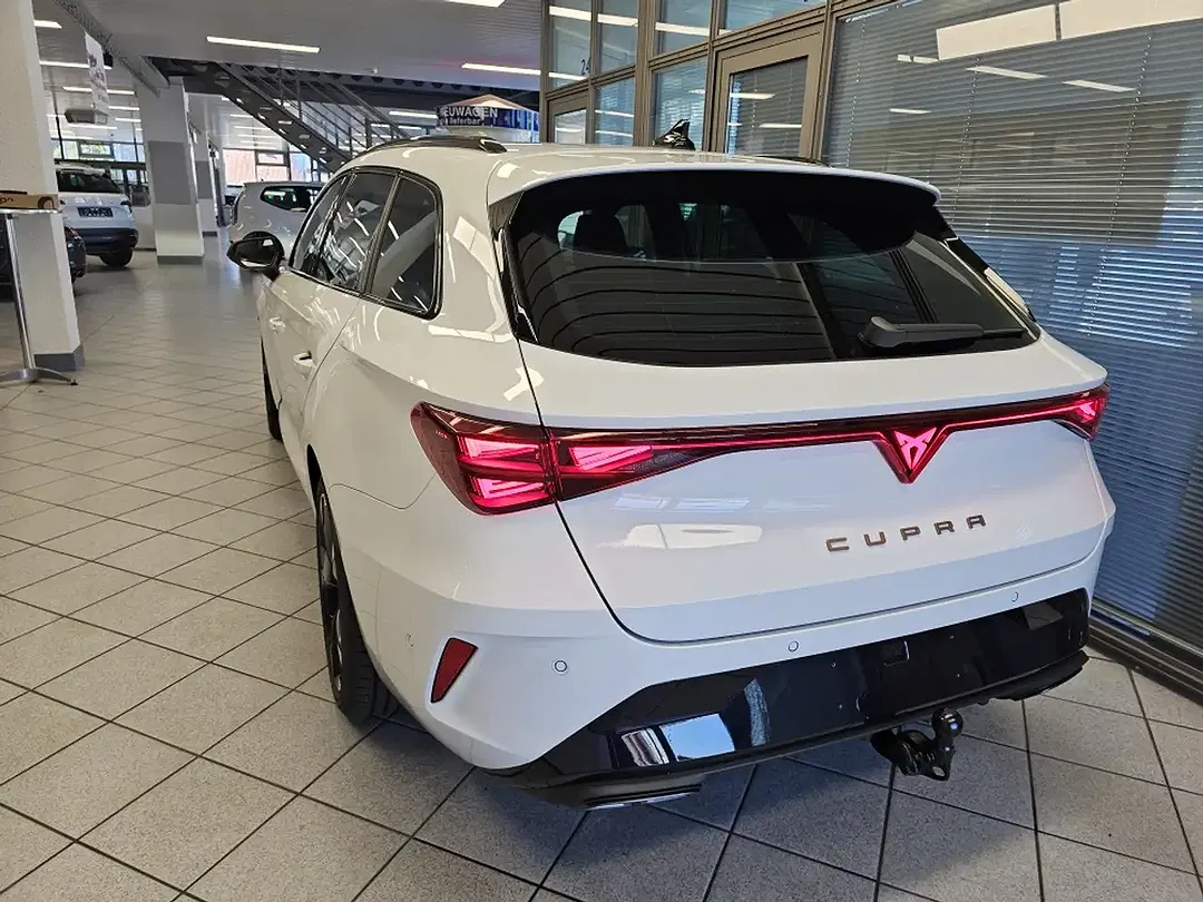 CUPRA Leon - Thumbnail 7