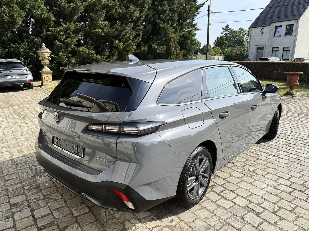 Peugeot 308 - Thumbnail 2