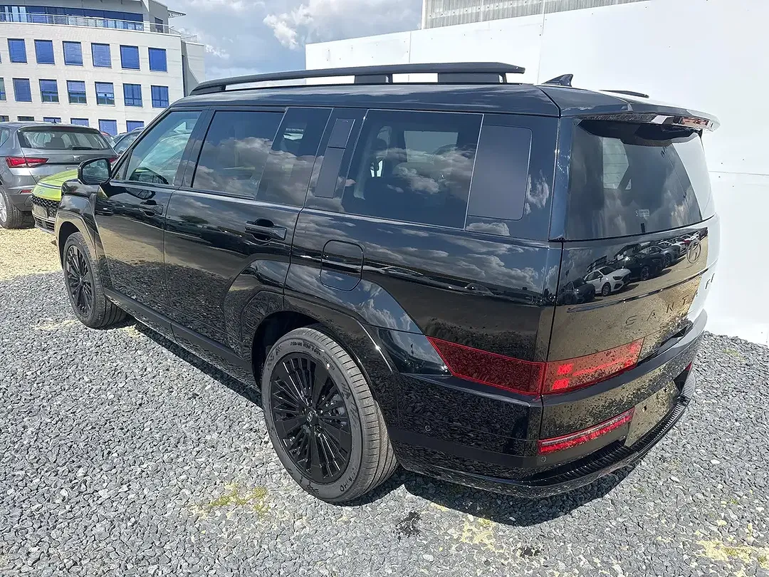 Hyundai SANTA FE - Thumbnail 4