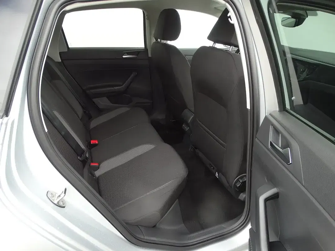 Volkswagen Polo - Thumbnail 10
