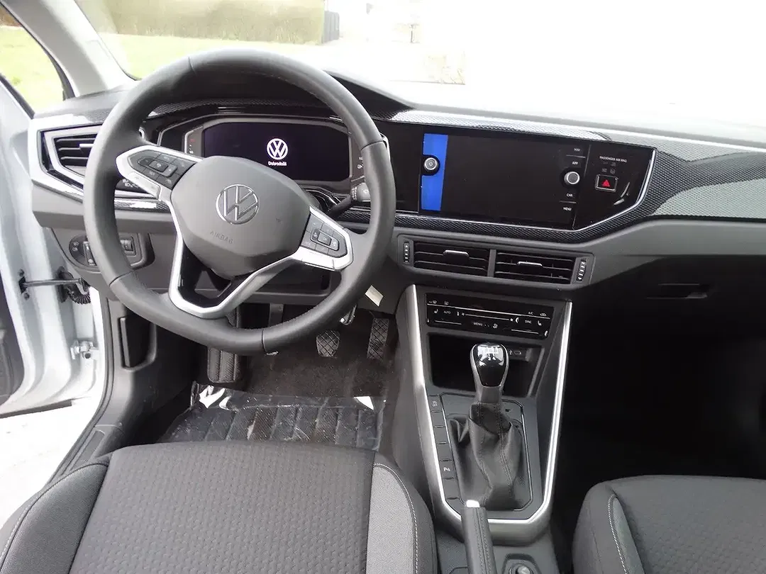 Volkswagen Polo - Thumbnail 6