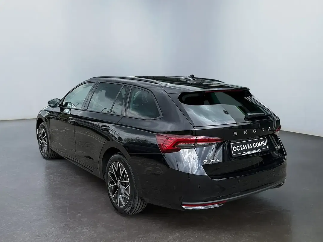 Skoda Octavia - Thumbnail 4
