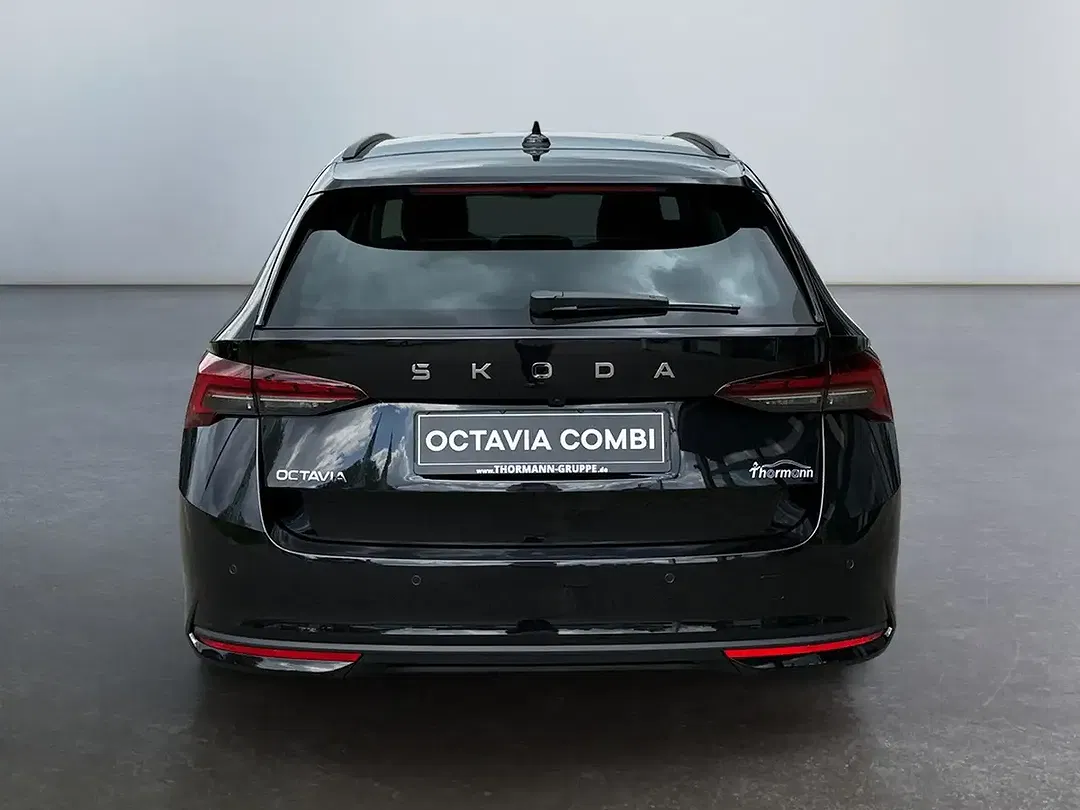 Skoda Octavia - Thumbnail 5