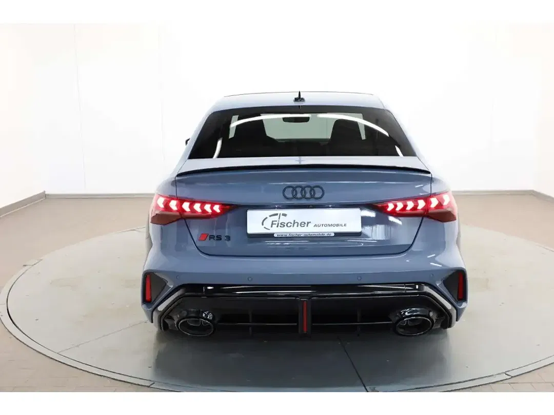 Audi RS3 - Thumbnail 5