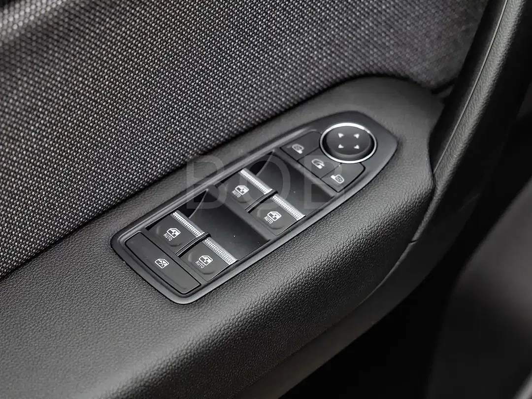 Renault Captur - Thumbnail 13