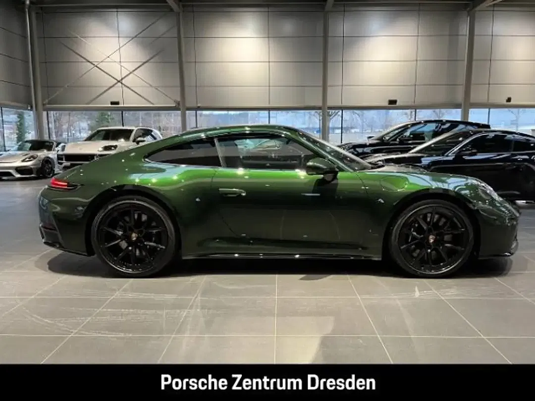 Porsche 992 - Thumbnail 10