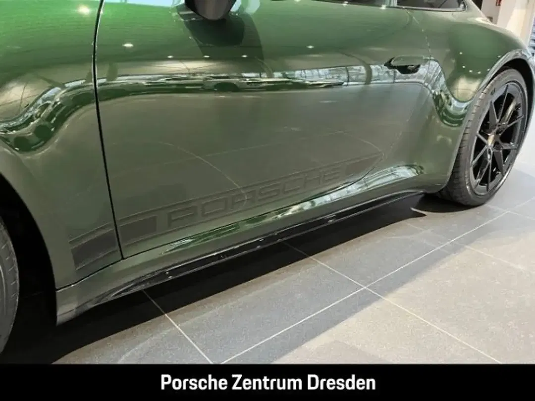 Porsche 992 - Thumbnail 14