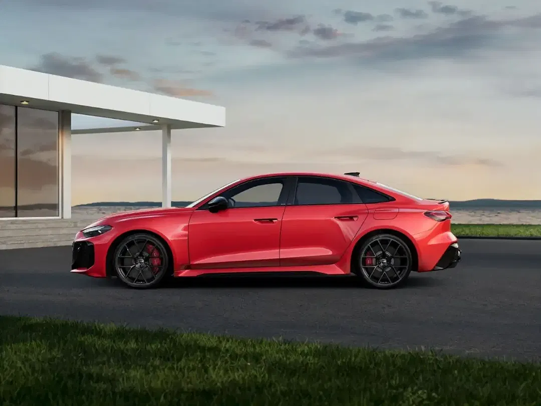 Audi RS5 - Thumbnail 3