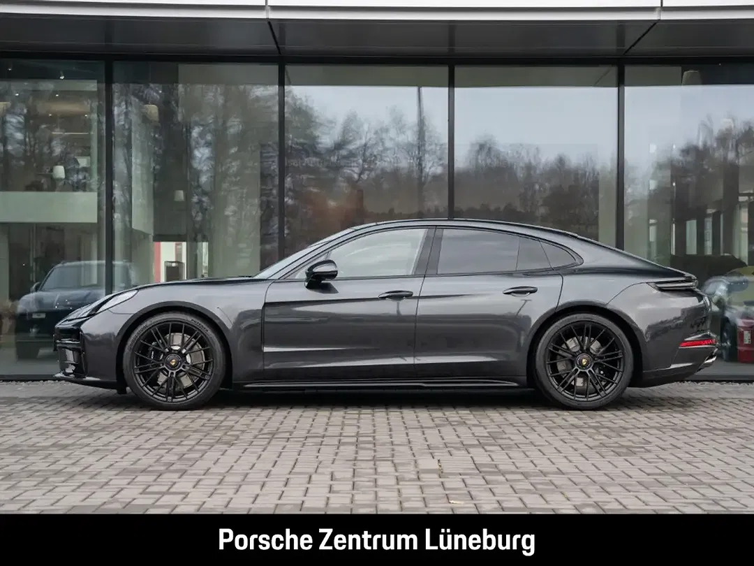 Porsche Panamera - Thumbnail 2