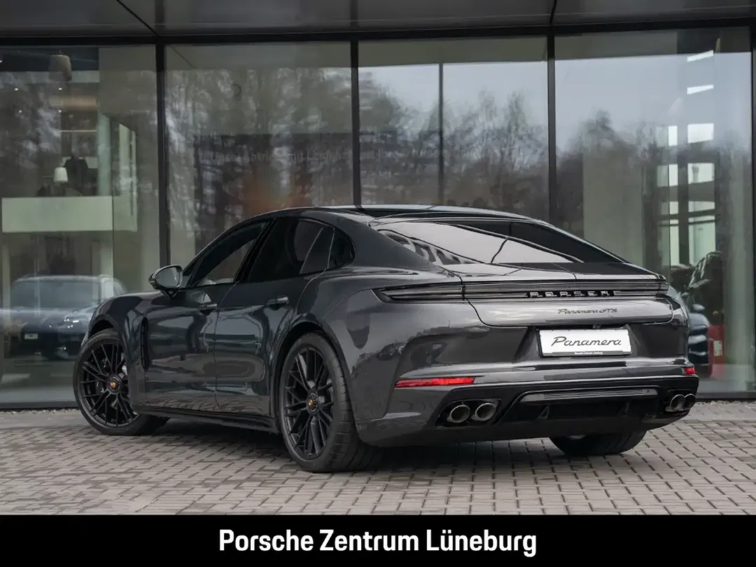 Porsche Panamera - Thumbnail 3