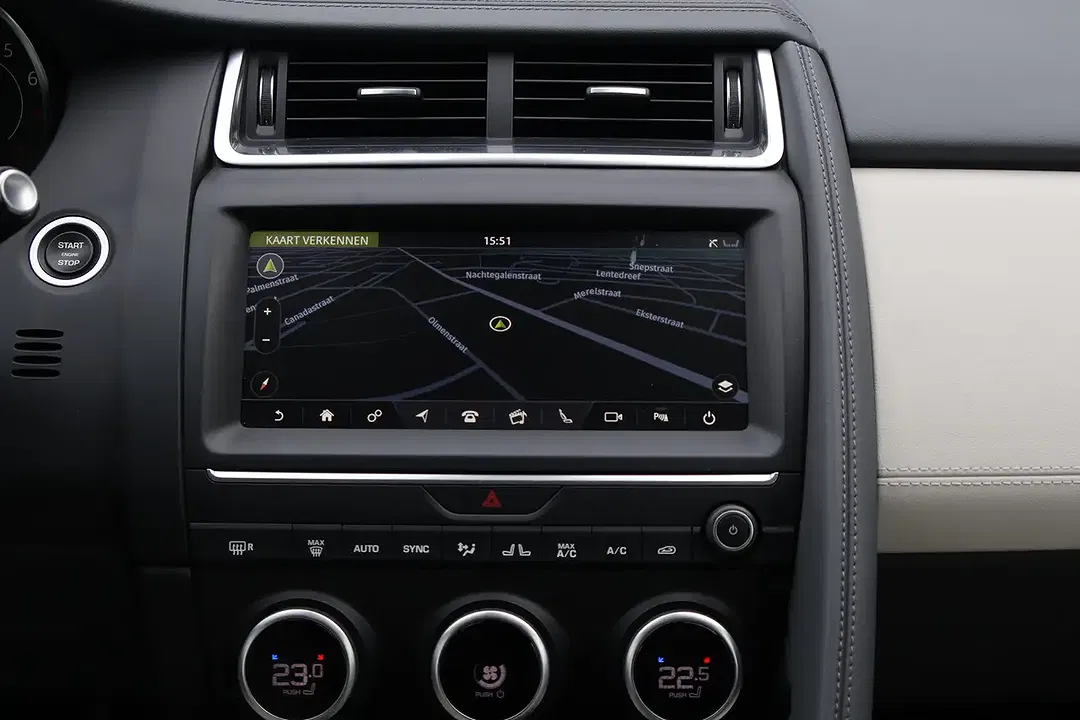 Jaguar E-Pace - Thumbnail 14