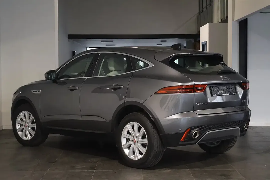 Jaguar E-Pace - Thumbnail 5