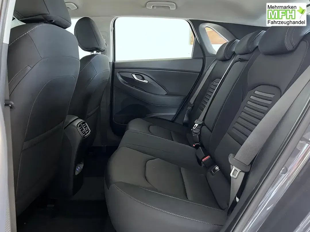 Hyundai i30 - Thumbnail 14