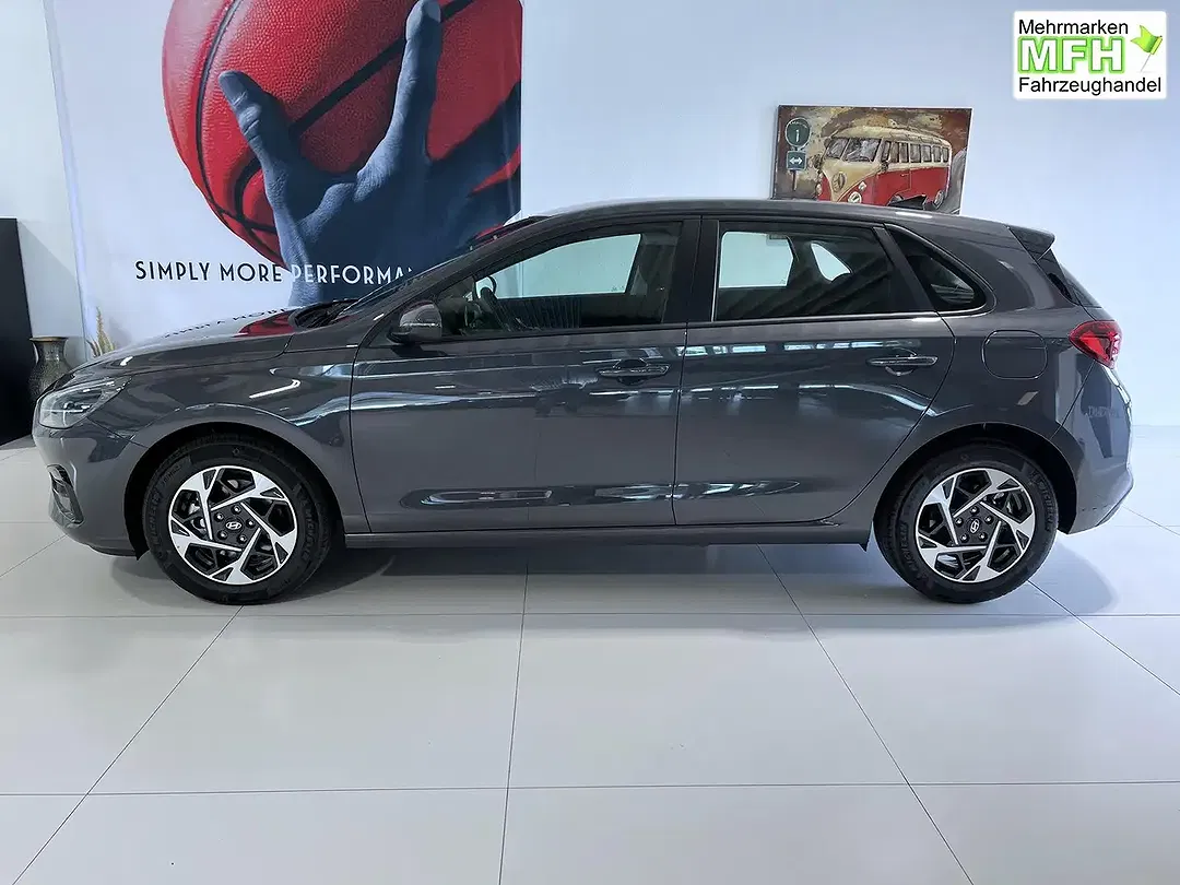 Hyundai i30 - Thumbnail 3