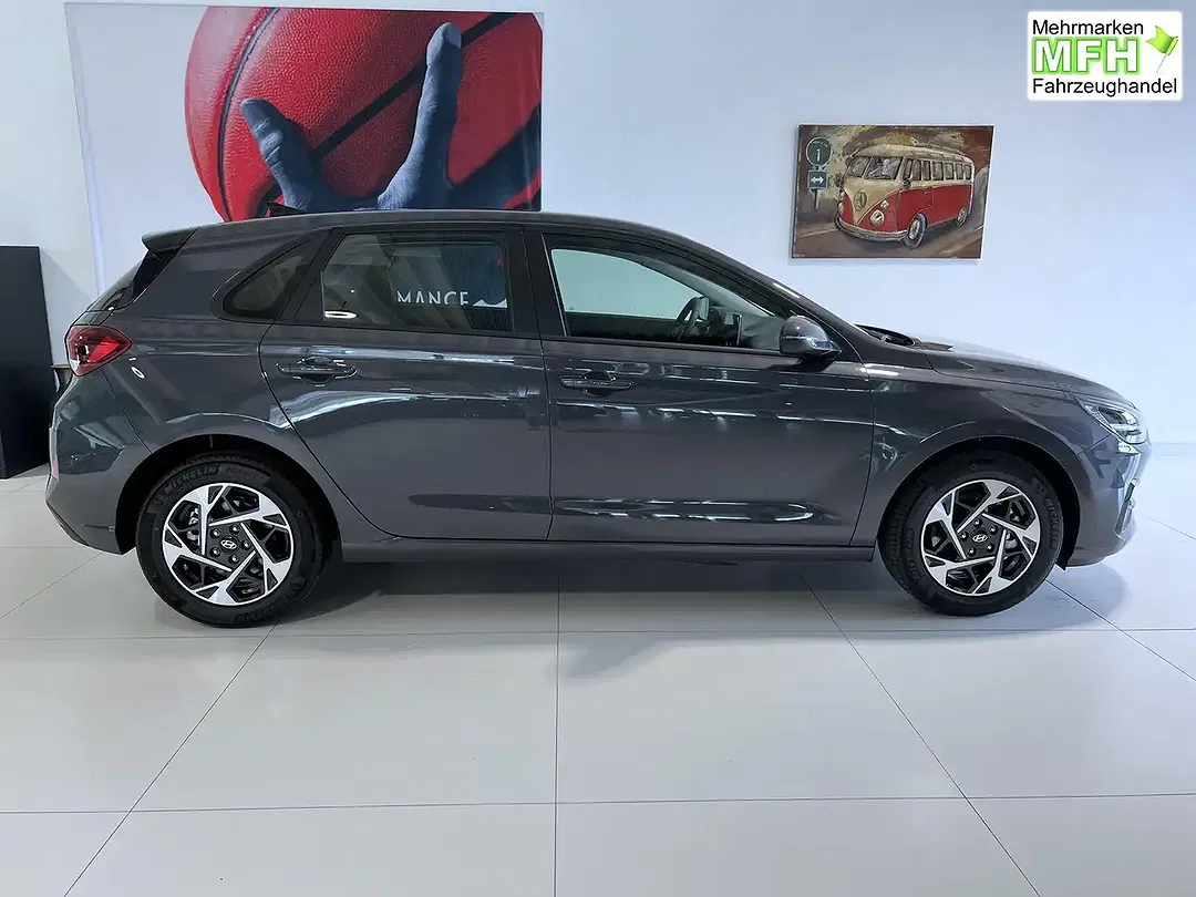 Hyundai i30 - Thumbnail 4