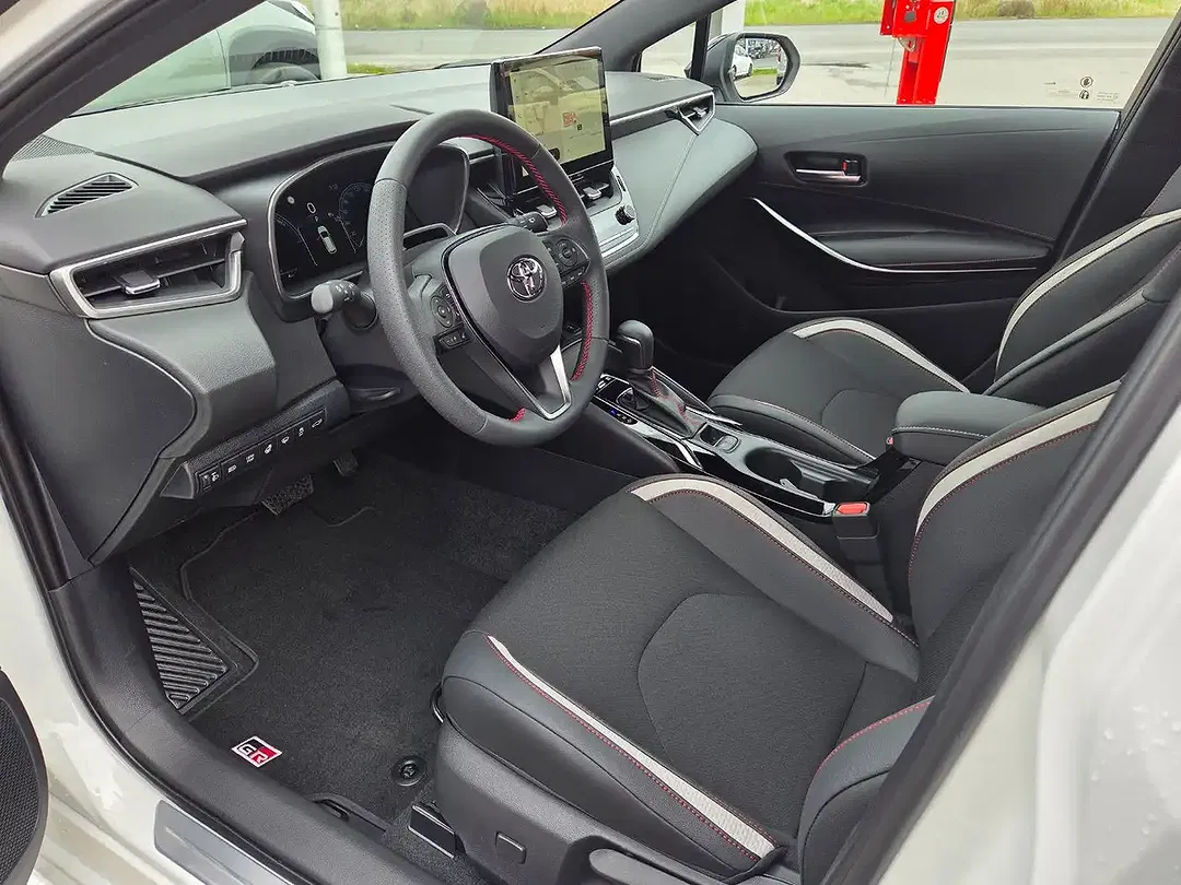 Toyota Corolla - Thumbnail 8