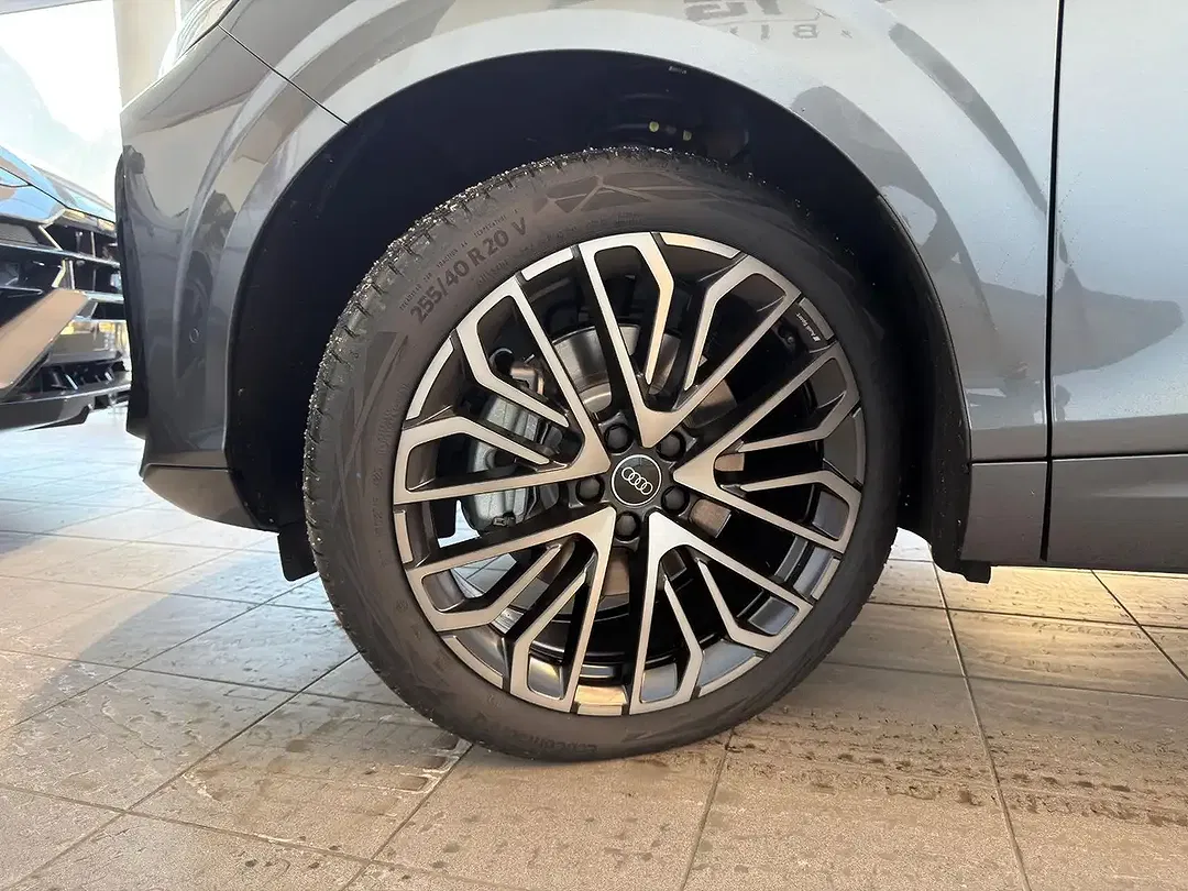 Audi Q3 - Thumbnail 7