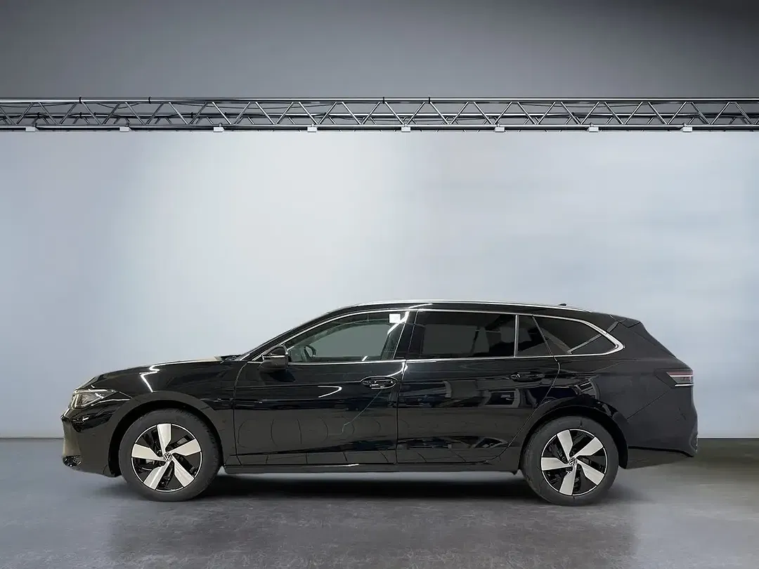 Volkswagen Passat Variant - Thumbnail 2