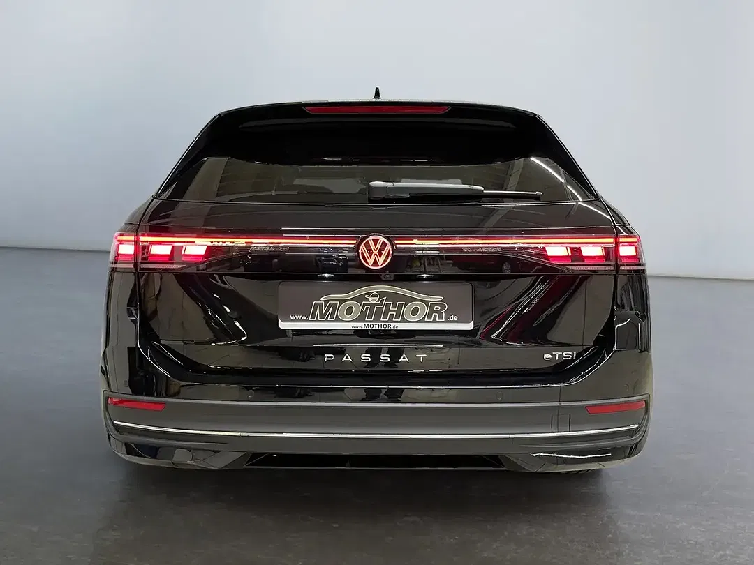 Volkswagen Passat Variant - Thumbnail 4
