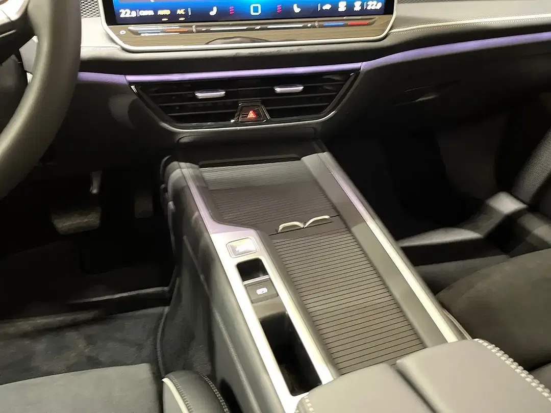 Volkswagen Passat Variant - Thumbnail 8