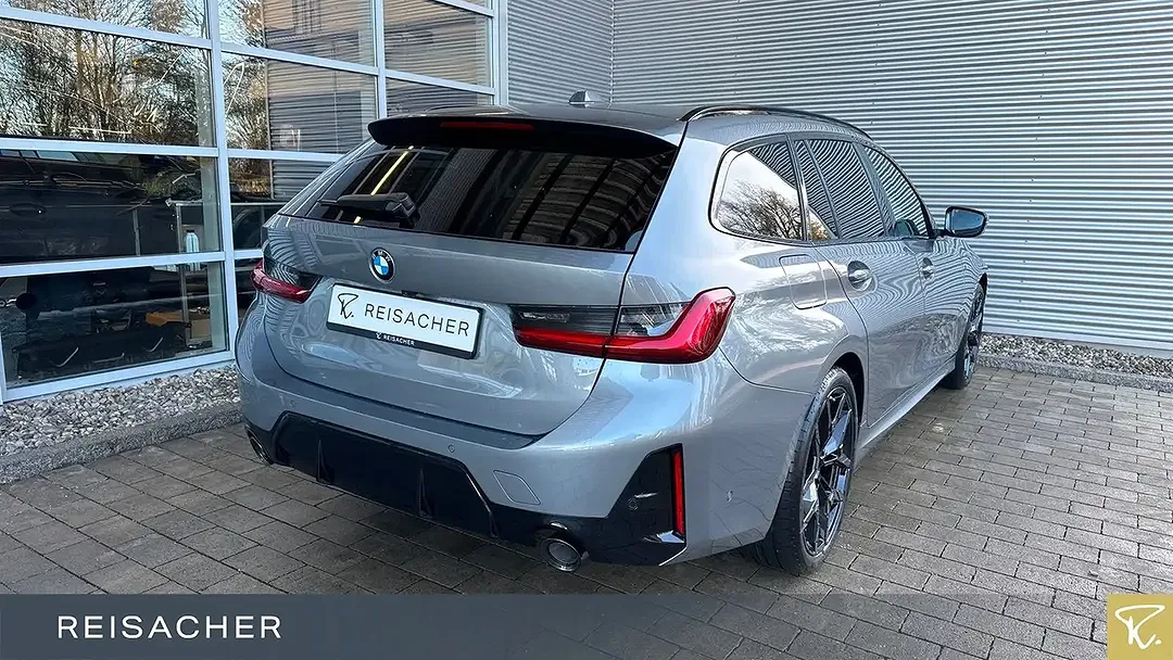 BMW 330 - Thumbnail 2