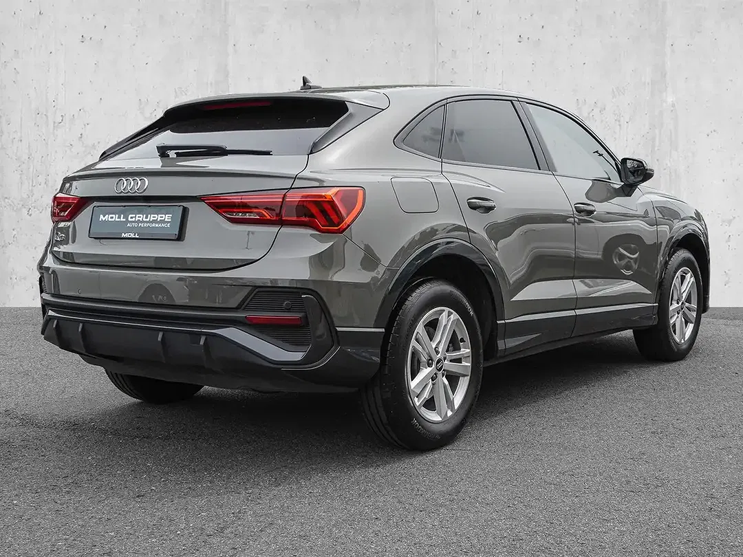 Audi Q3 - Thumbnail 4