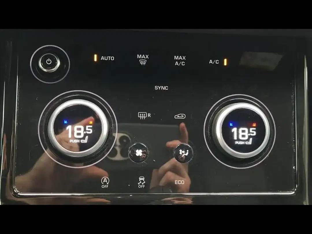 Land Rover Range Rover Evoque - Thumbnail 15