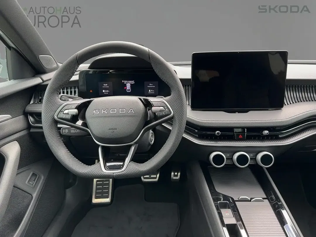 Skoda Superb - Thumbnail 12
