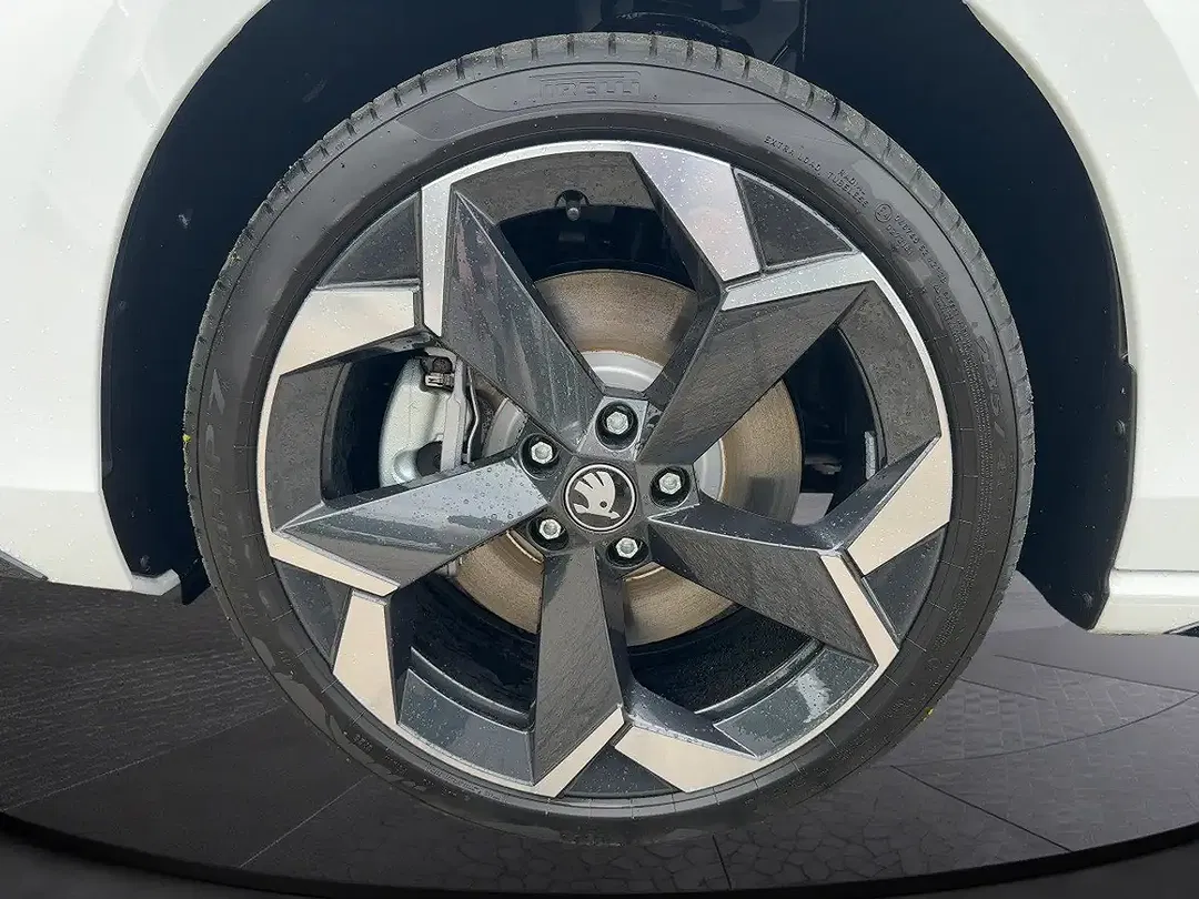 Skoda Superb - Thumbnail 7