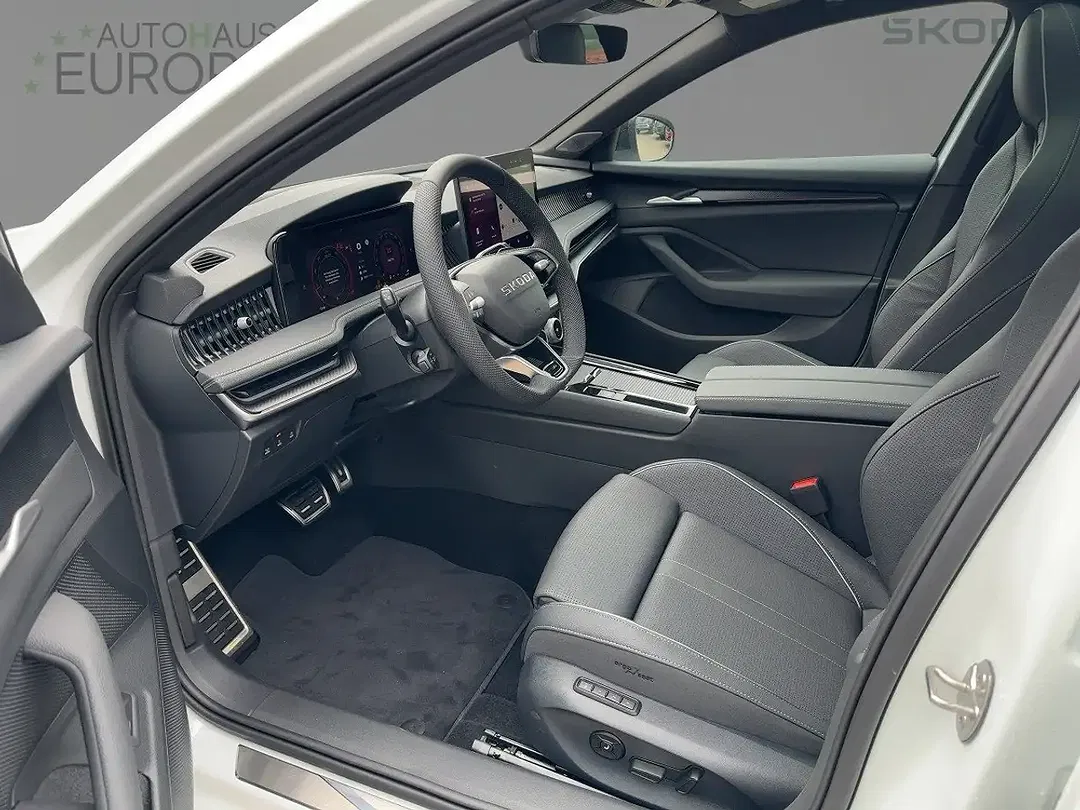 Skoda Superb - Thumbnail 8