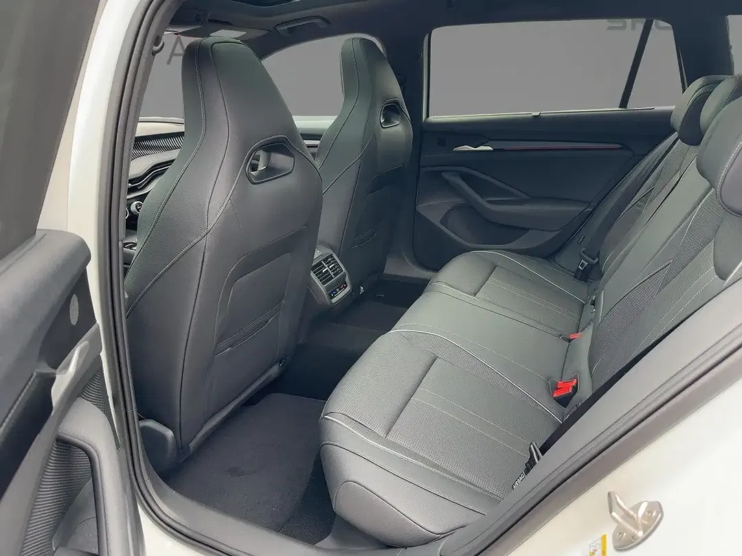 Skoda Superb - Thumbnail 9