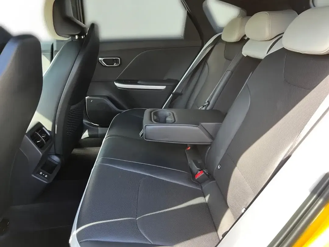 Kia K4 - Thumbnail 11