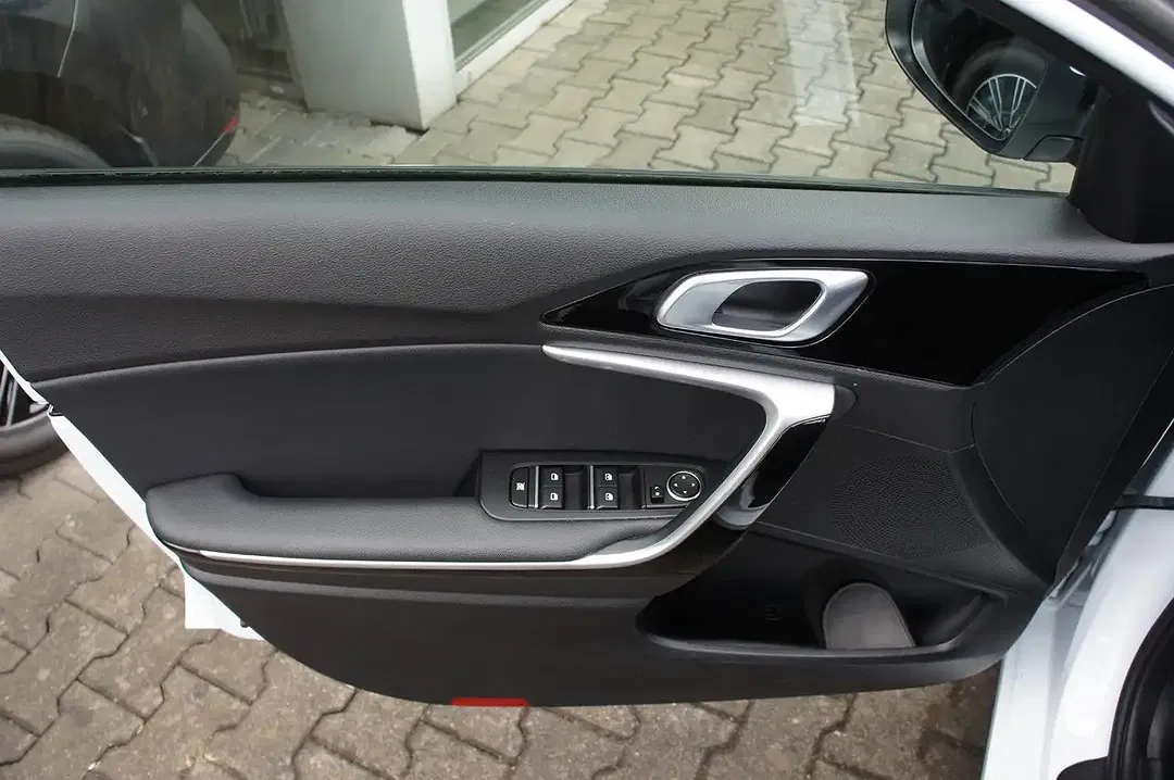 Kia Ceed SW / cee'd SW - Thumbnail 19