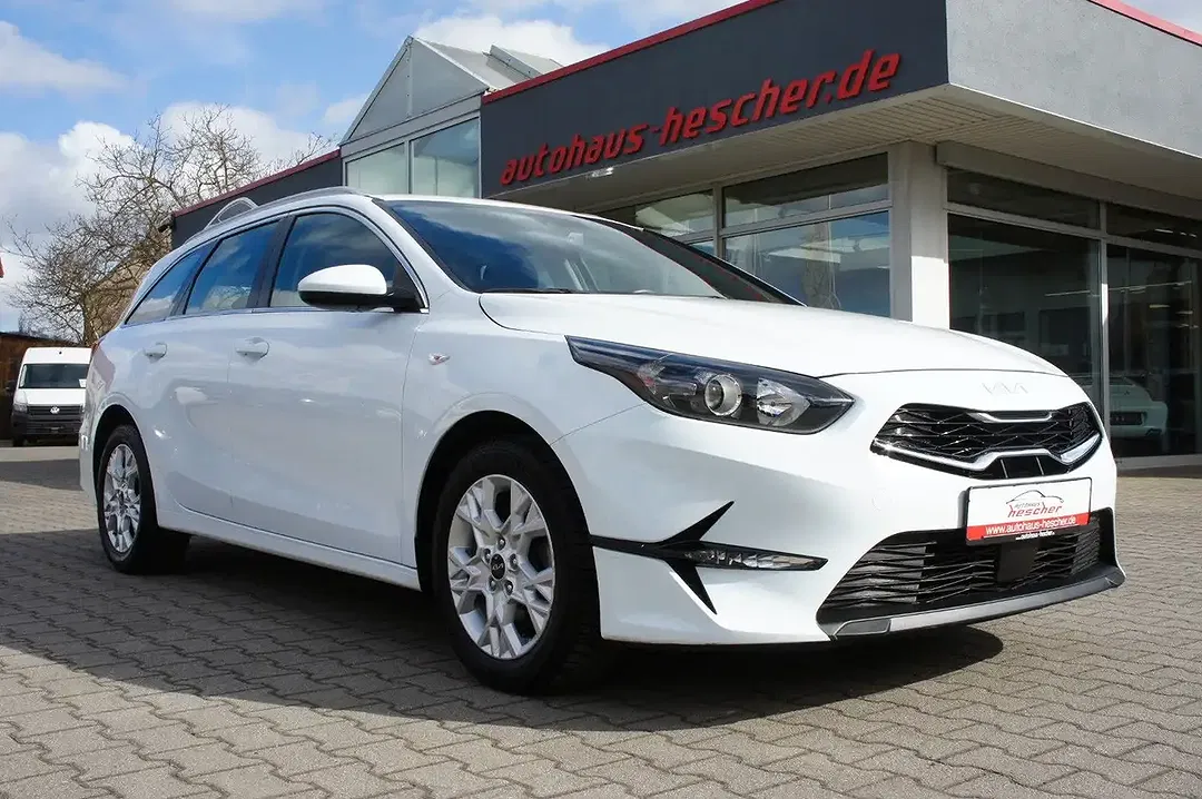 Kia Ceed SW / cee'd SW - Thumbnail 2