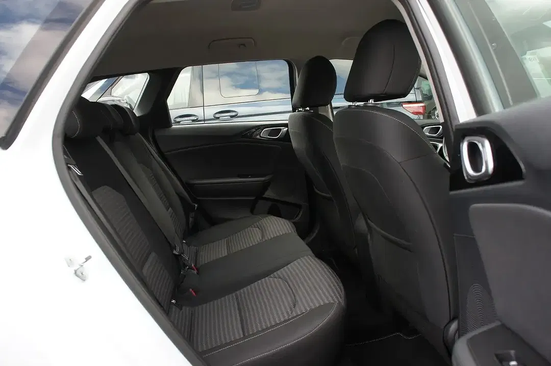 Kia Ceed SW / cee'd SW - Thumbnail 24