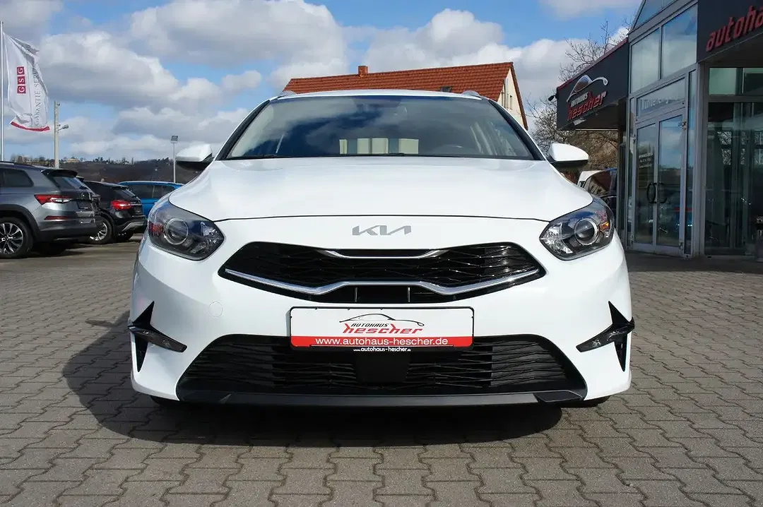 Kia Ceed SW / cee'd SW - Thumbnail 3
