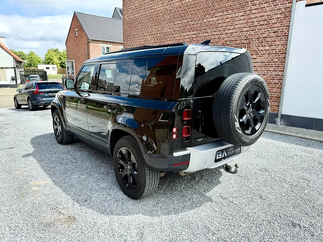 Land Rover Defender - Thumbnail 4