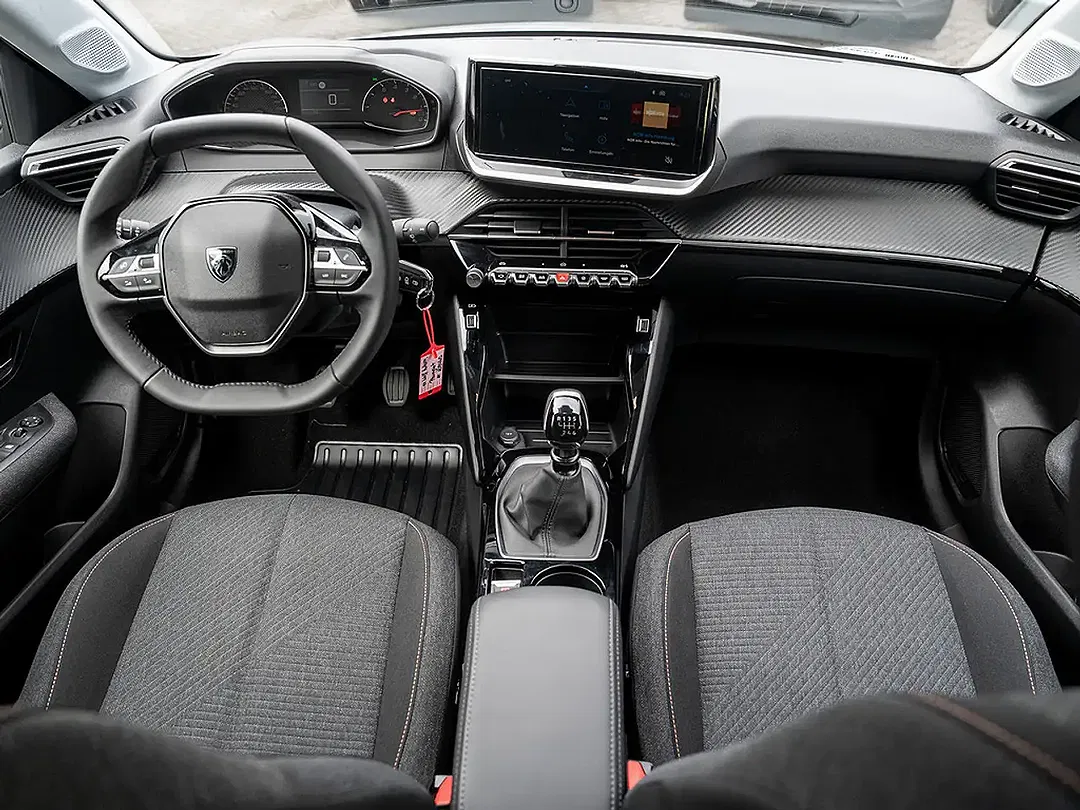 Peugeot 208 - Thumbnail 6