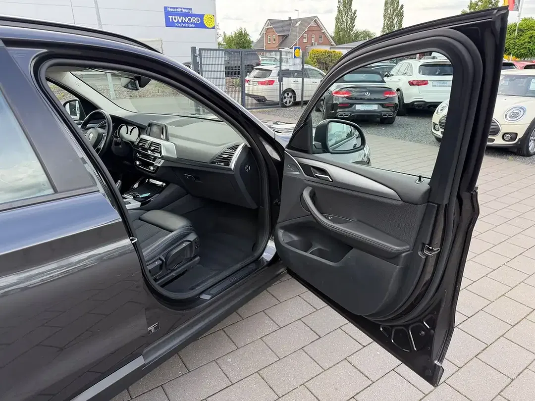 BMW X3 - Thumbnail 11