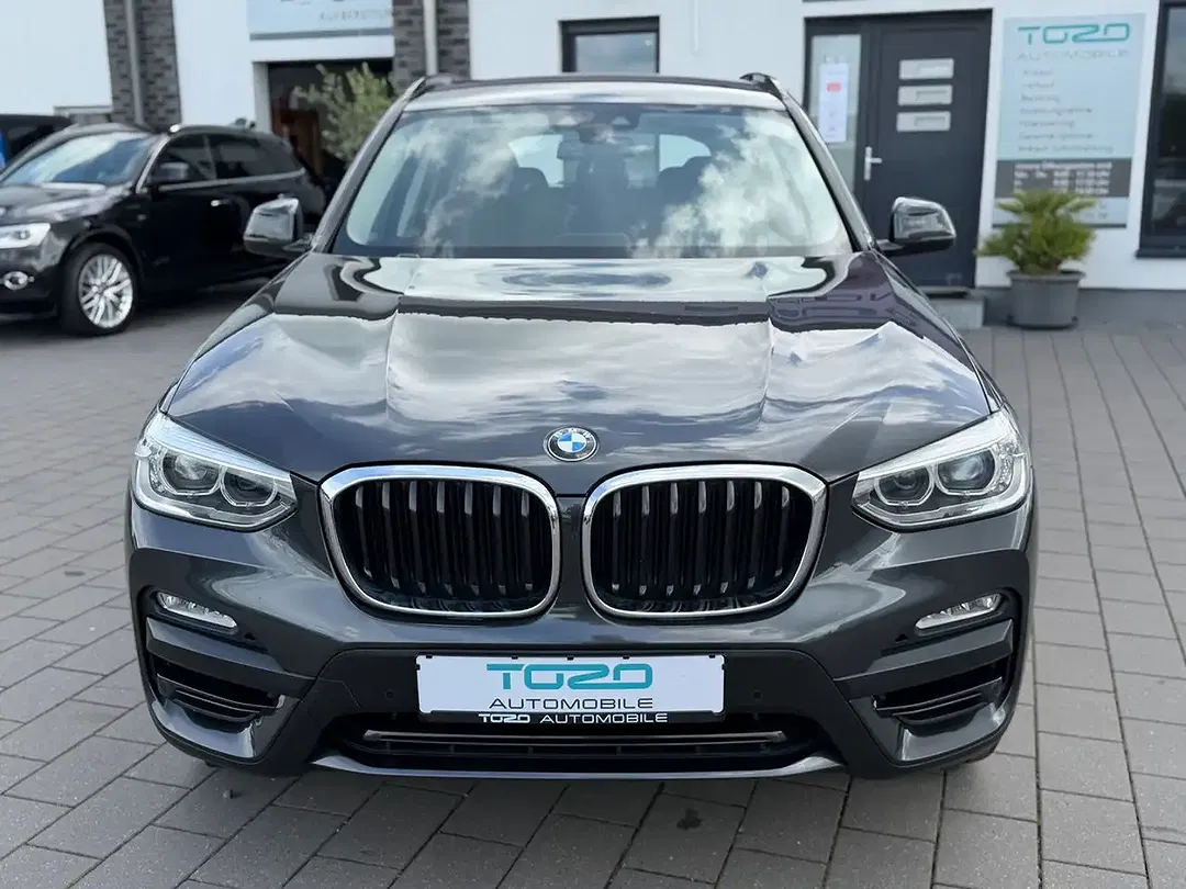 BMW X3 - Thumbnail 3