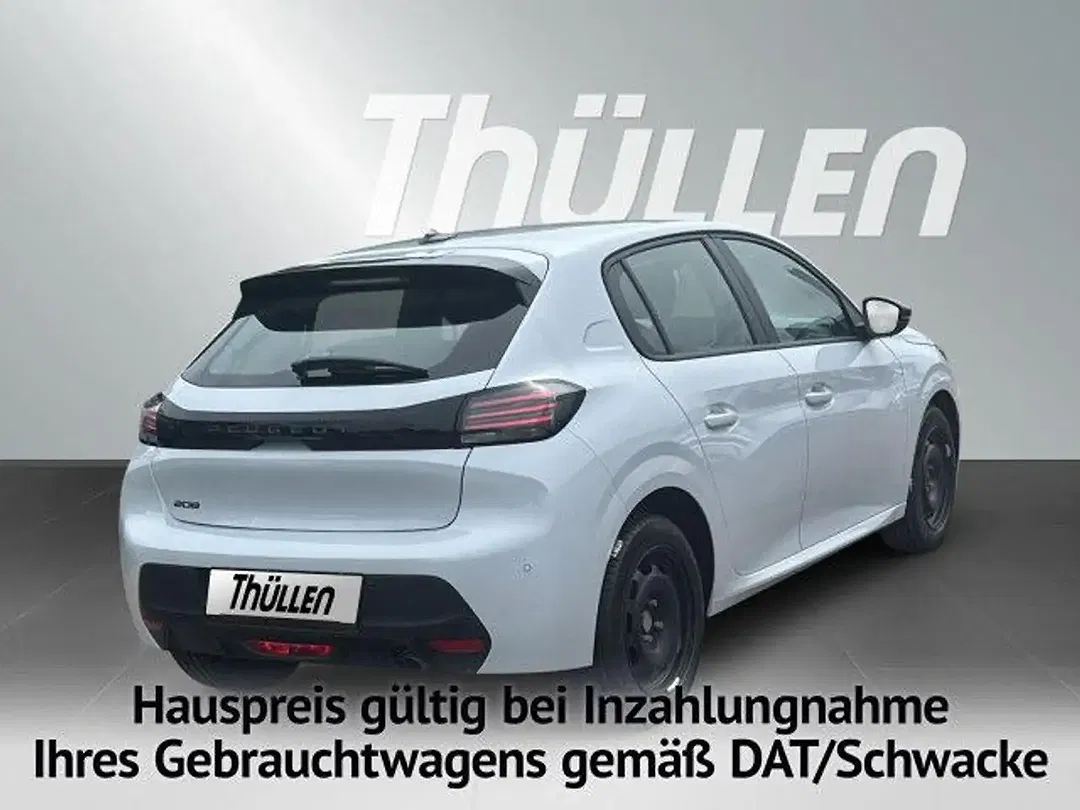 Peugeot 208 - Thumbnail 3
