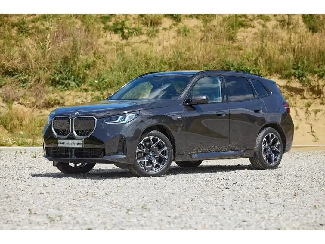 BMW X3 - Thumbnail 1
