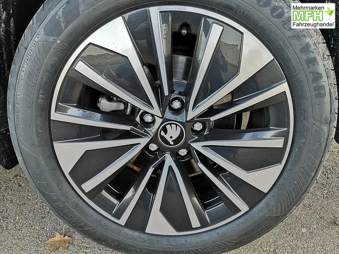Skoda Superb - Thumbnail 5